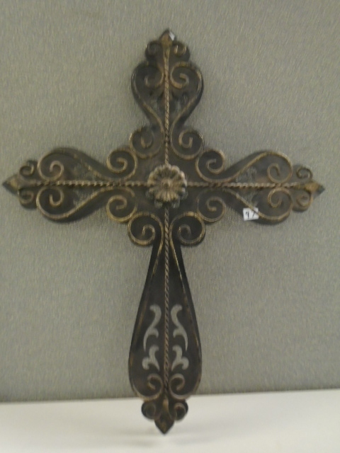lot 97 image: Metal Cross Wall Hanging