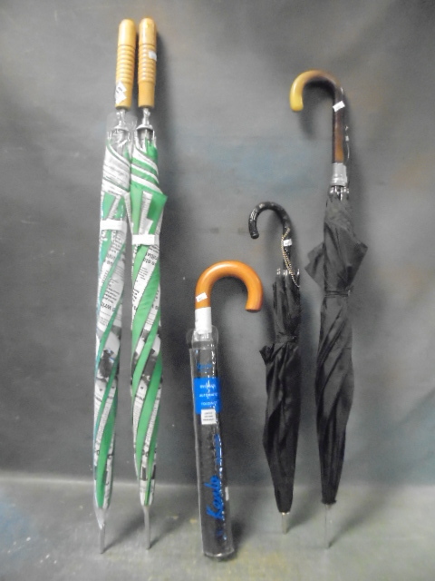 lot 133 image: Umbrellas