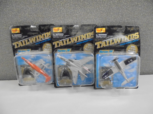 lot 156 image: Die Cast Metal Fighter Planes