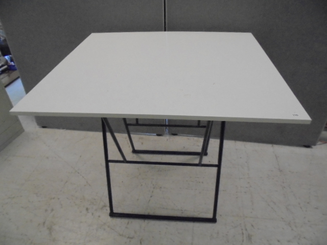 lot 170 image: Table