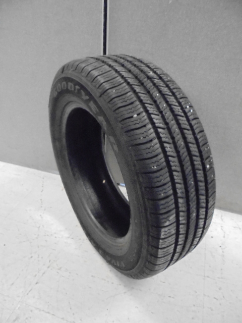 lot 226 image: Tire