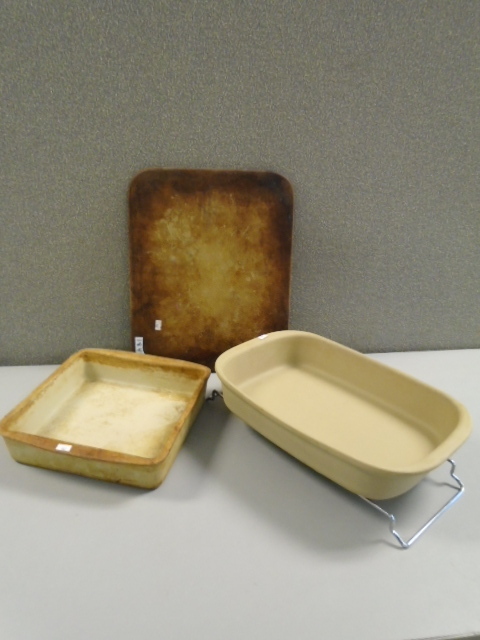 lot 184 image: Pampered Chef Stoneware