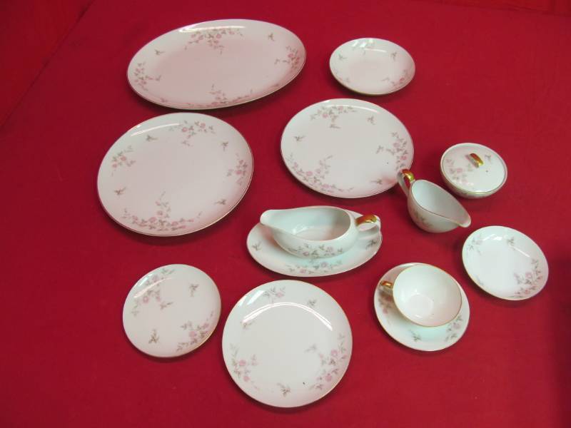 lot 57 image: Mikasa Fine China