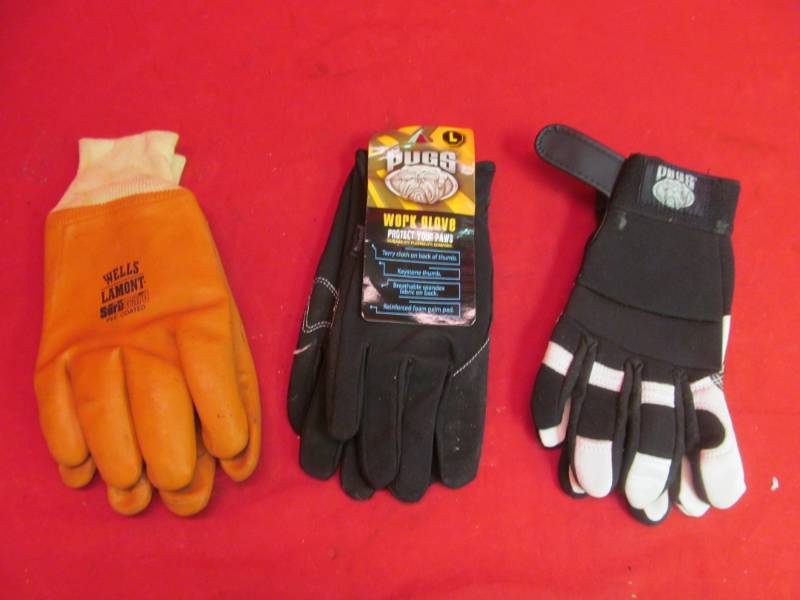 lot 93 image: 3 pairs of work gloves
