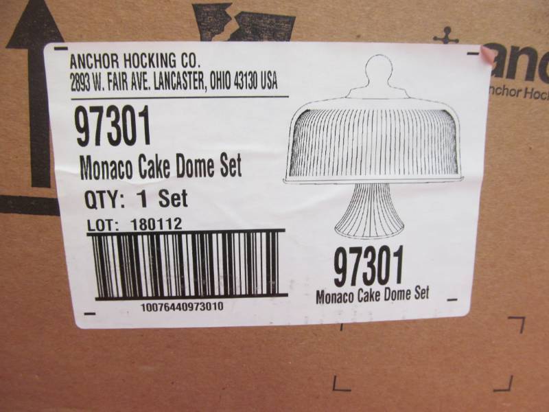 lot 112 image: Anchor Monaco Cake dome set