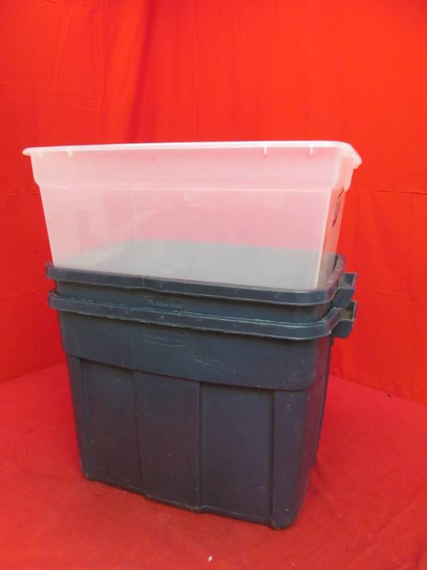 lot 114 image: 3 totes with no lids
