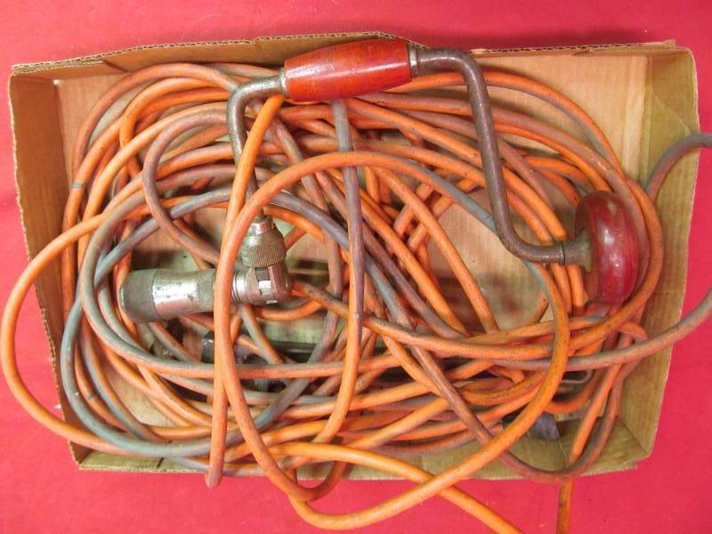 lot 116 image: Extension cords, manual drill