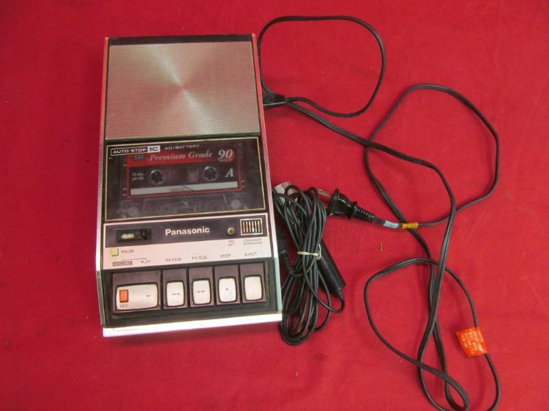 lot 161 image: Panasonic ACBattery vintage tape player
