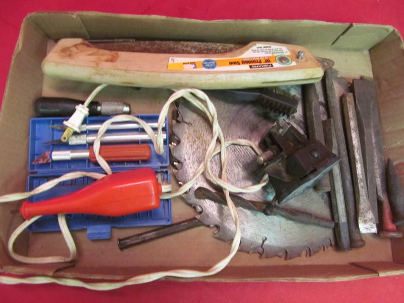 lot 162 image: Pruning saw, model 21 Electric pencil engraver, chisels, clamp, saw blades