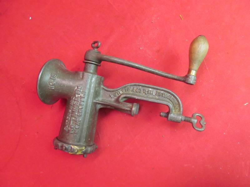 lot 167 image: Enterprise Vintage Tinned meat chopper No. 10