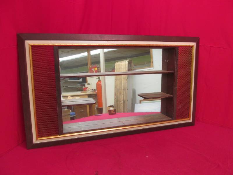 lot 176 image: Vintage mirror with shelf (46x26)