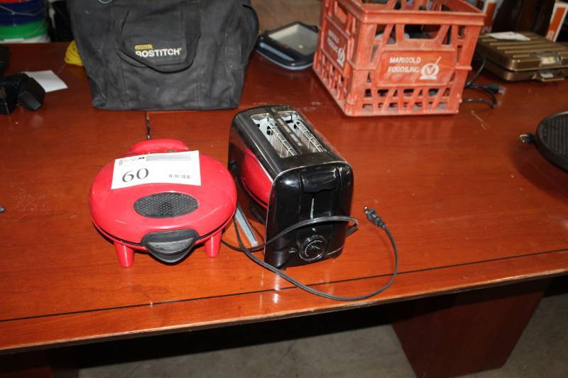 lot 60 image: 2-slice Stainless Steel Toaster, Quesadilla Maker