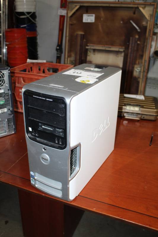 lot 39 image: Dell Dimension E520 Computer Tower