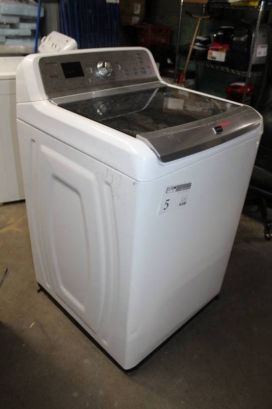 lot 5 image: Maytag Bravos XL Top-Load Clothes Washer