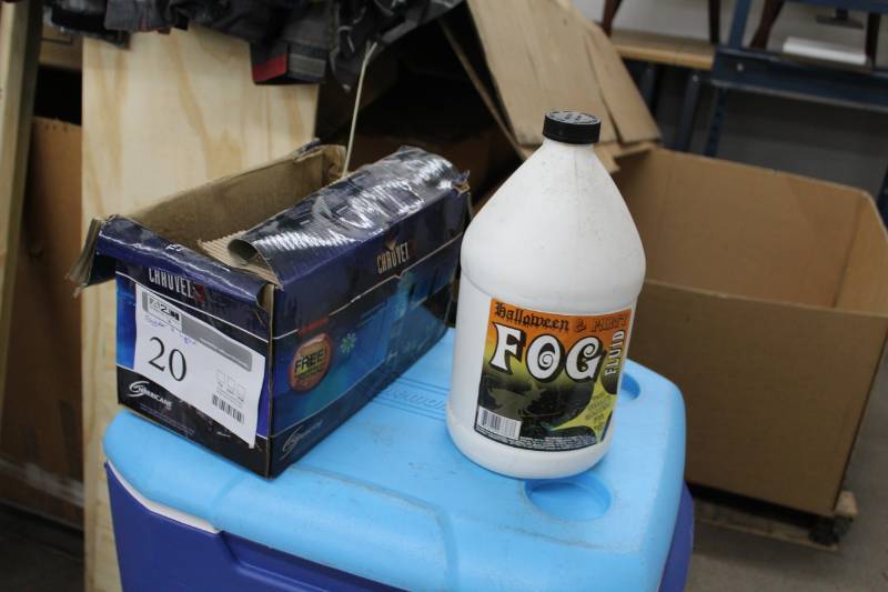 lot 20 image: Chauvet DJ Hurricane 700 Fogger, Fogger Liquid