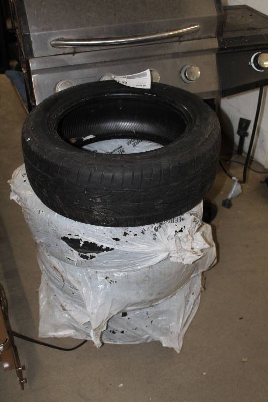 lot 88 image: Lot of (4) Firestone P20555R16 Tires