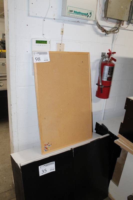 lot 98 image: Bulletin Board