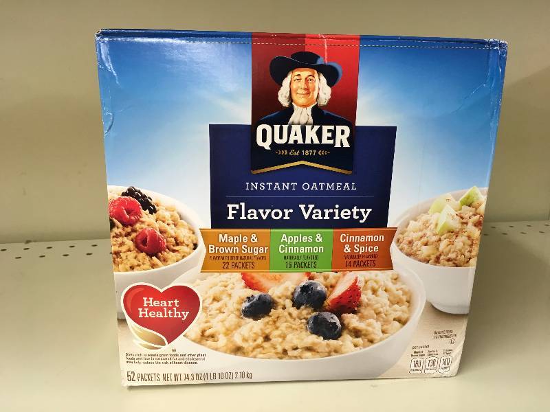 lot 6 image: Quaker Instant Oatmeal Variety Pack