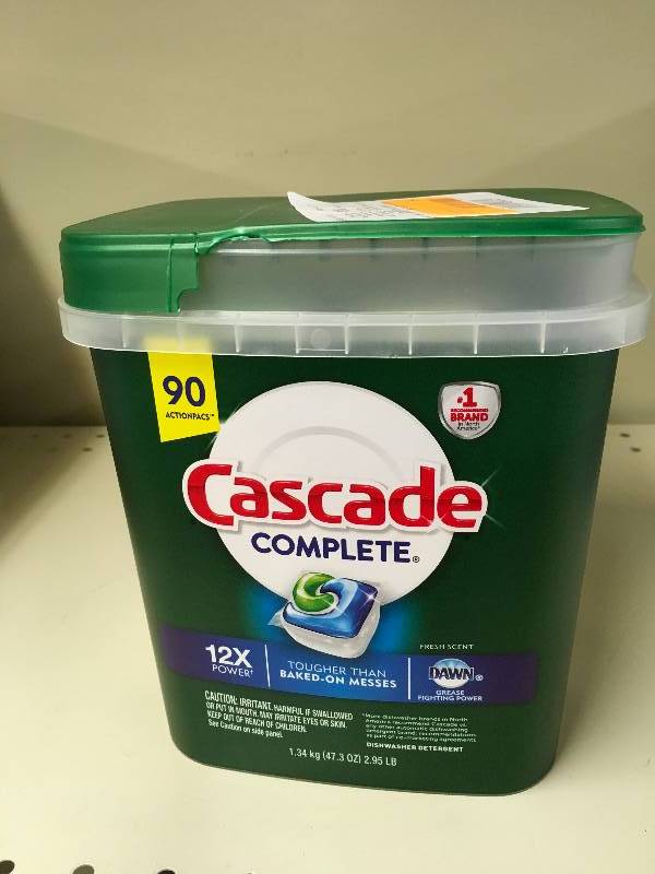 lot 34 image: Cascade Packs, Retail $15.99
