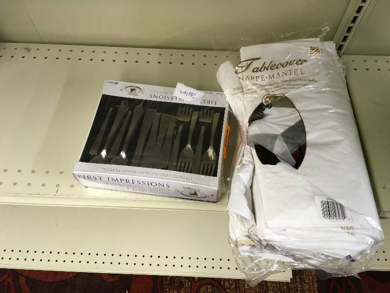 lot 47 image: Table Cover & 120Pc Plastic Forks, Knives, & Spoons