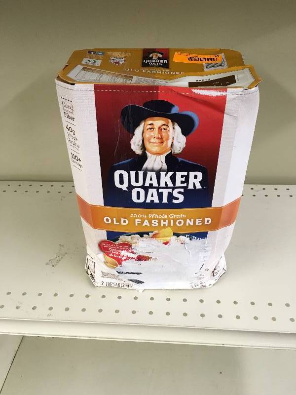 lot 56 image: Quaker Oats Old Fashioned Oatmeal