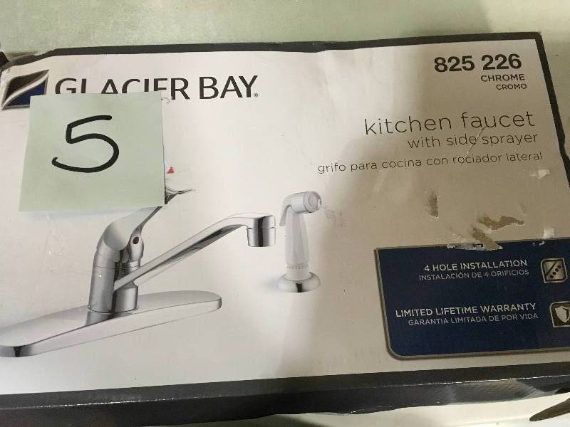 lot 5 image: Glacier Bay 67552-1101 Single-Handle Kitchen Faucet, White Side Sprayer, Chrome in good conditions