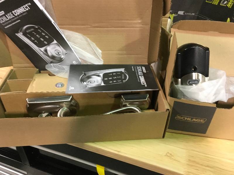 lot 66 image: Camelot Satin Nickel Connect Smart Lock with Alarm and Left Handed Accent Lever Handleset in good conditions