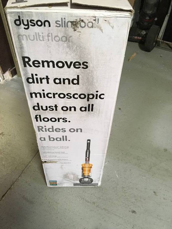 lot 132 image: Dyson Slim Ball Multi-Floor Upright Vacuum Cleaner in good conditions
