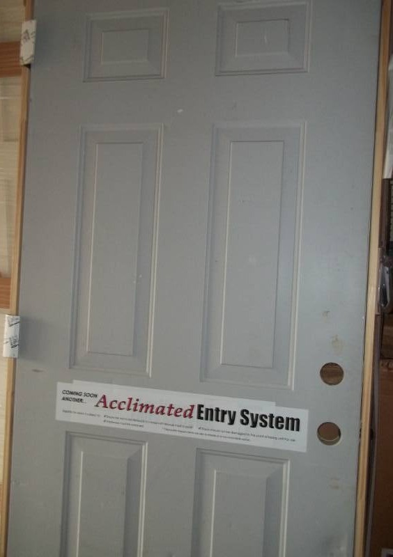 lot 316 image: Exterior Door with Frame