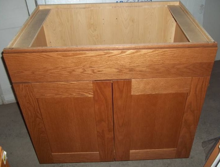 lot 330 image: Oak Sink Base Cabinet