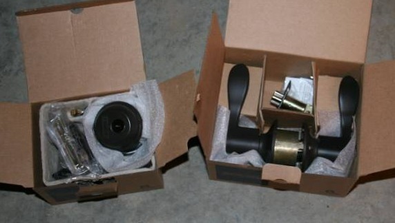 lot 83 image: Door Knob and Dead Bolt