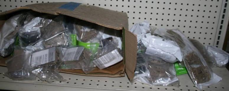 lot 352 image: Trex Hardware