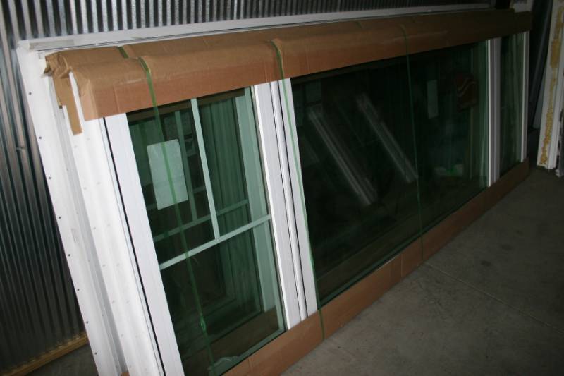 lot 557 image: Triple Casement Window