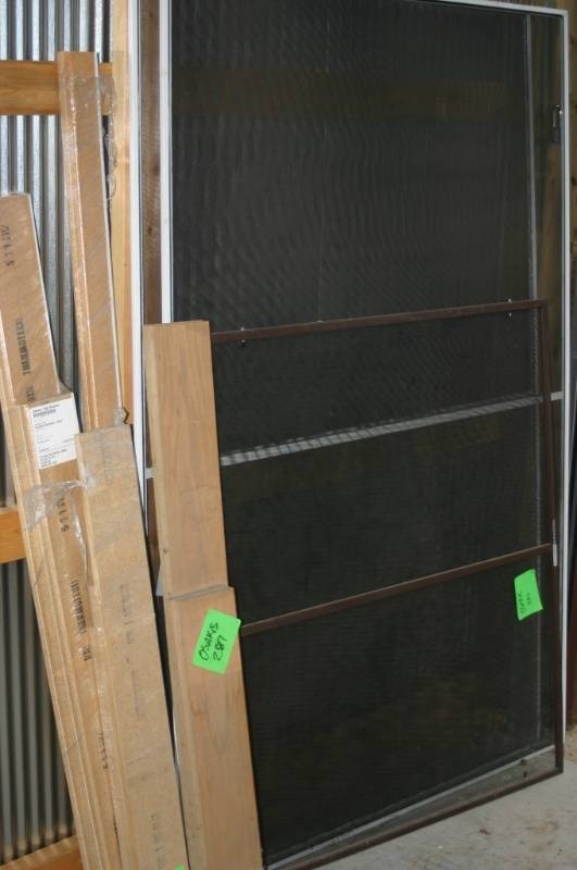 lot 501 image: Misc  Trim and Screens