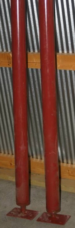 lot 533 image: Floor Jacks
