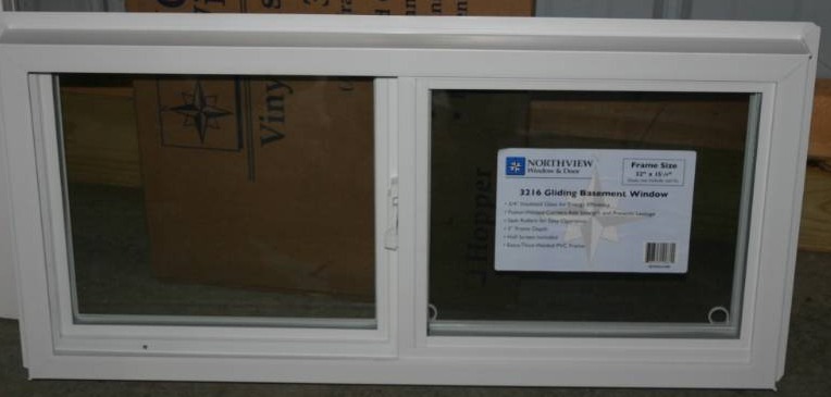 lot 547 image: Vinyl Basement Window