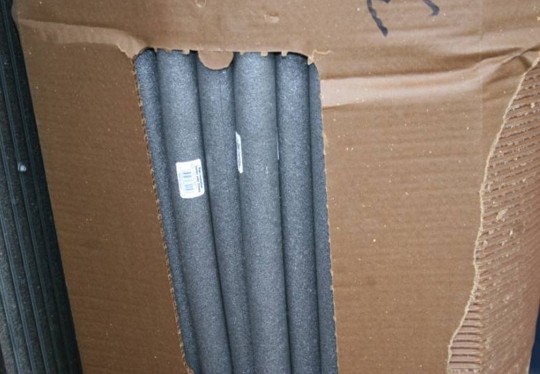 lot 390 image: Pipe Insulation