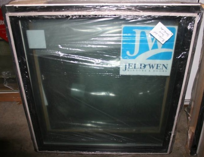 lot 400 image: Fixed Window