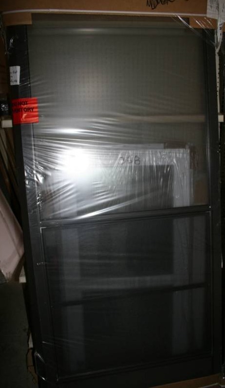 lot 404 image: Screen Door