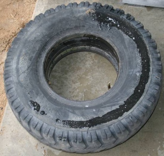 lot 442 image: Trailer Tire