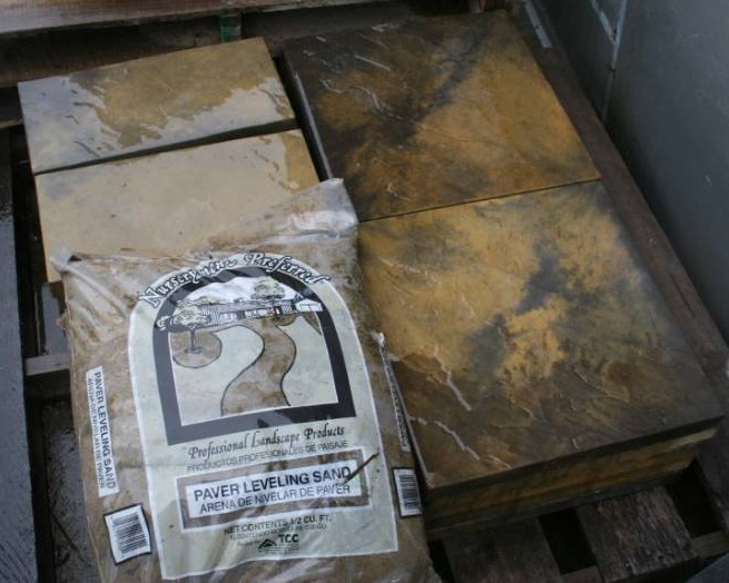 lot 273 image: Pavers and Sand