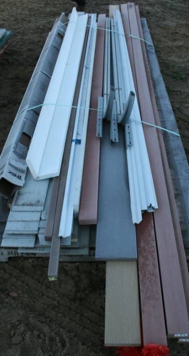 lot 276 image: Catch All Pallet