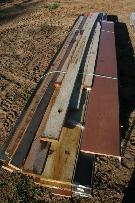 lot 280 image: Misc Lumber