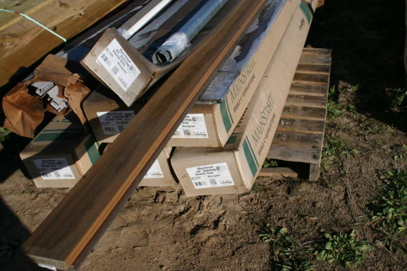 lot 294 image: Vinyl Siding