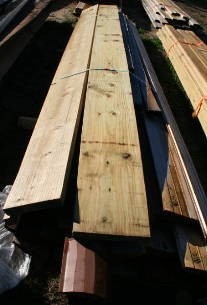 lot 295 image: Misc Lumber