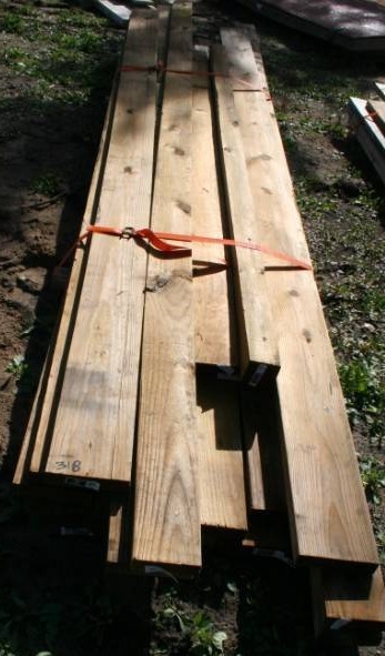 lot 585 image: Misc Lumber