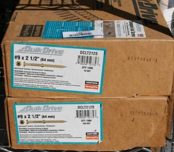 lot 636 image: Composi-Lok Screws