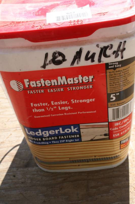 lot 642 image: Fasten Master Screws