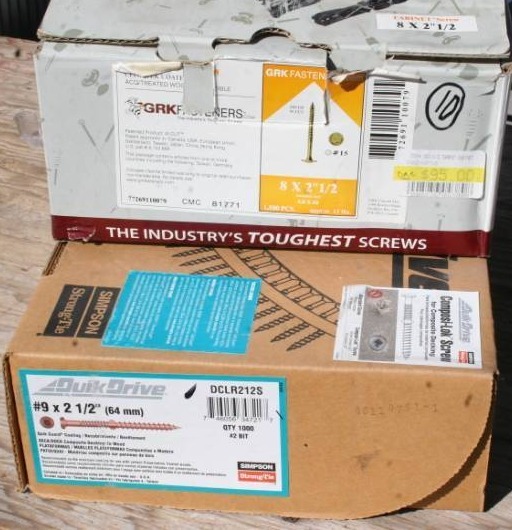lot 645 image: Composi-Lok Screws
