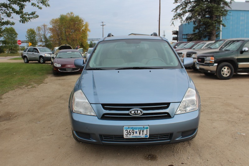 2006 Kia Sedona LX - 2 Owner -